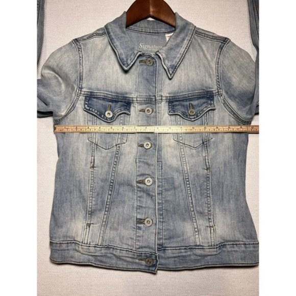 Signature by Levi Strauss Jean Jacket Women Sz Small Blue Light Wash Casual - Picture 5 of 13